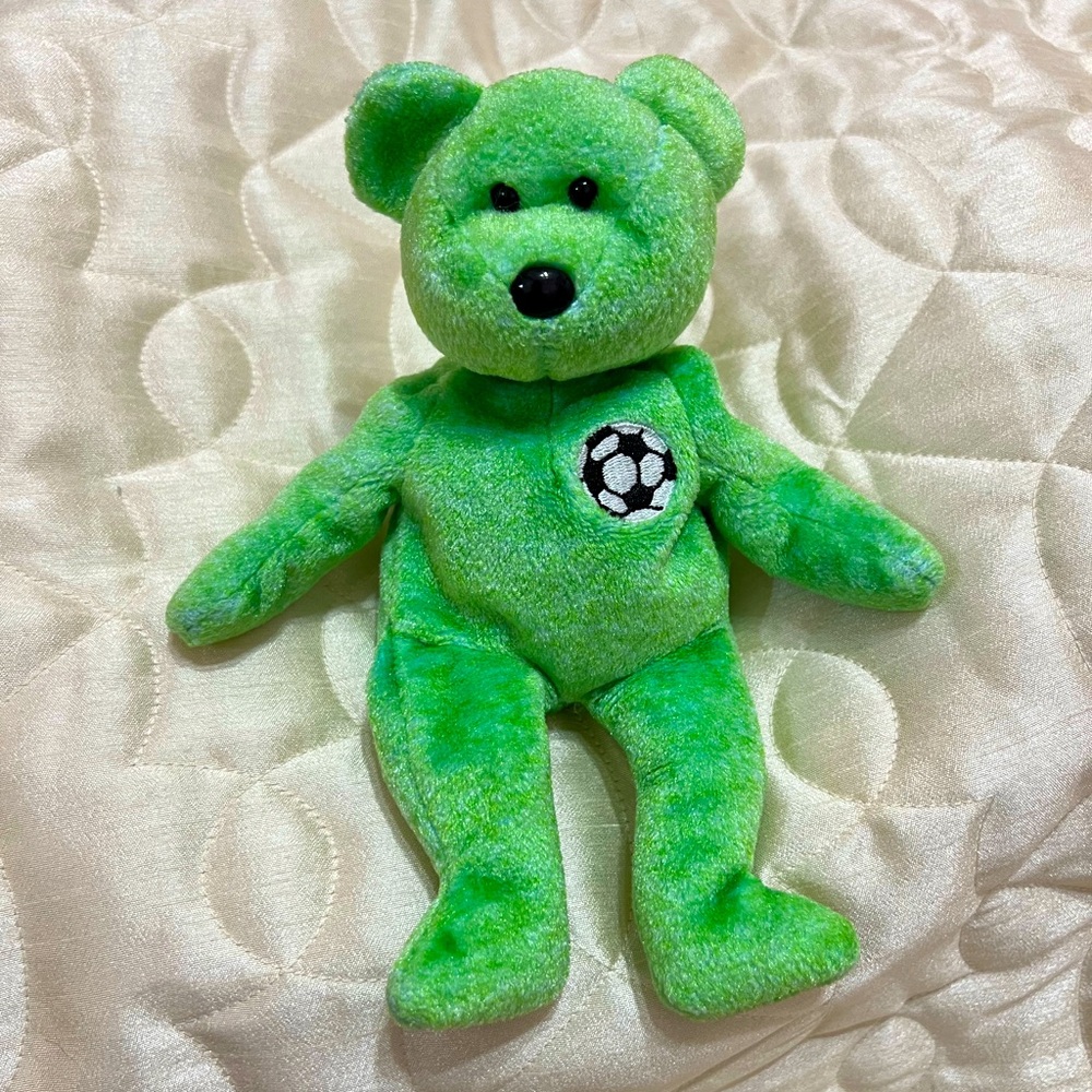 TY Kicks The Bear 1998 Vintage Green Soccer Ball Logo Plushie Toy Collectors